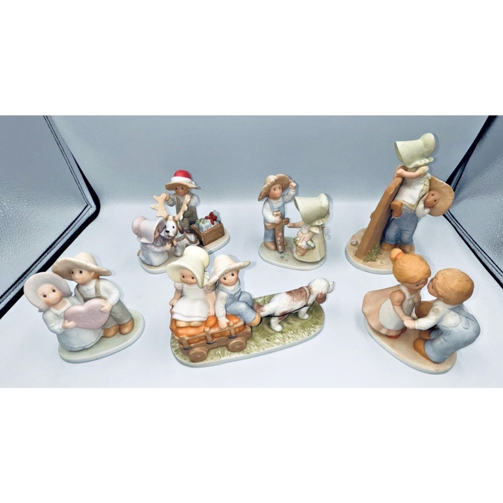 Lot of 6 Circle of Friends by Masterpiece “Love Lifted Me” Figurines Homco 1990s
